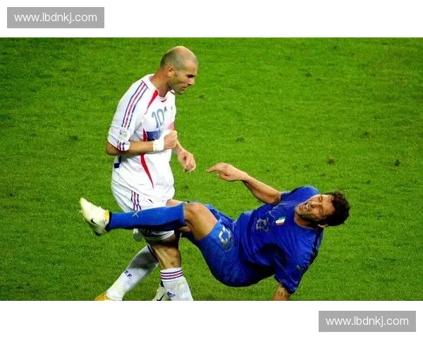 激动人心的世界杯决赛时刻，经典对决再掀全球足球热潮